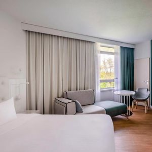 Superior Zimmer mit Kingsize-Bett